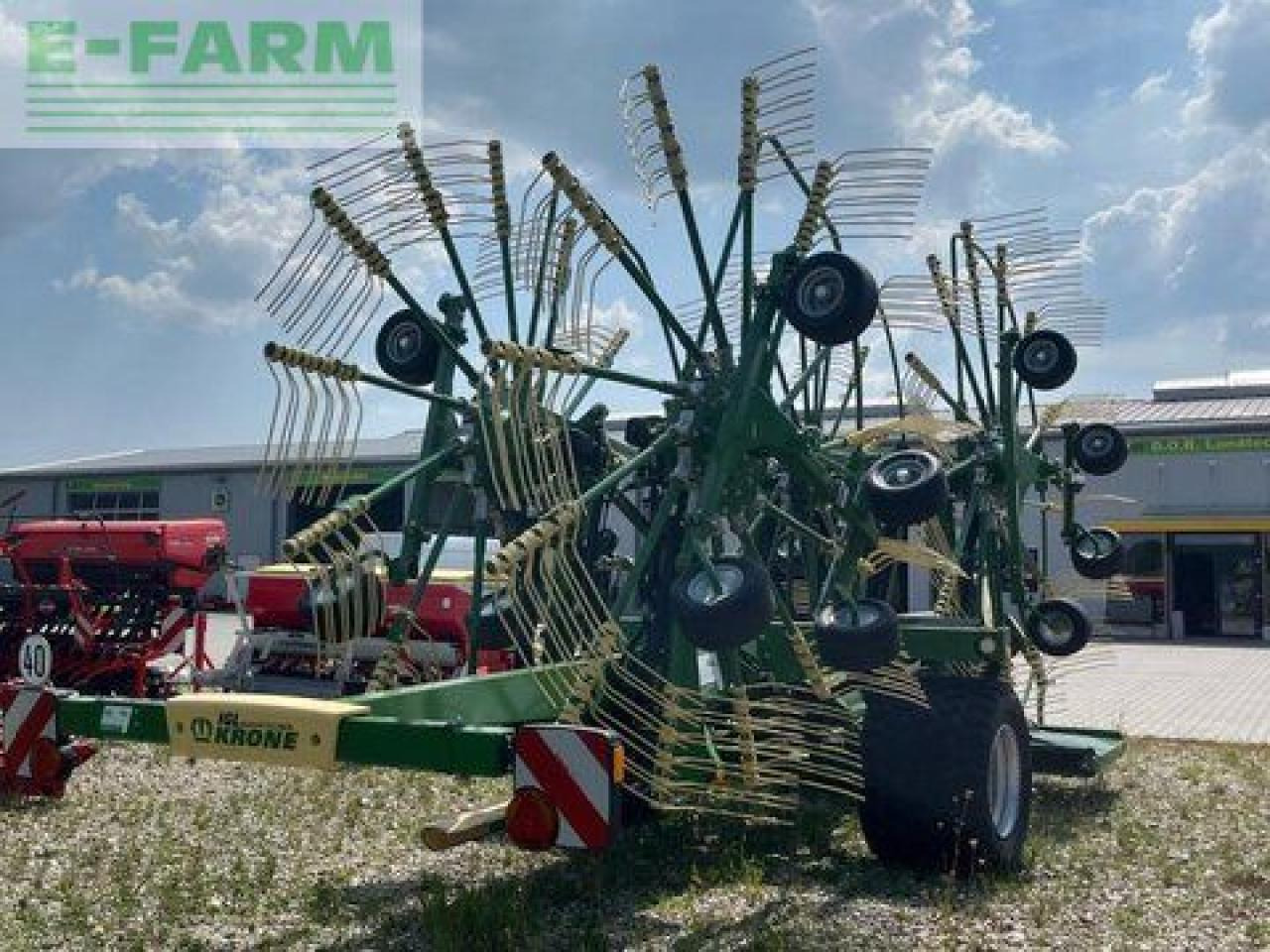 Krone swadro tc 1370 vierkreiselschwader - Henificadora: foto 1 Krone swadro tc 1370 vierkreiselschwader - Henificadora: foto 1