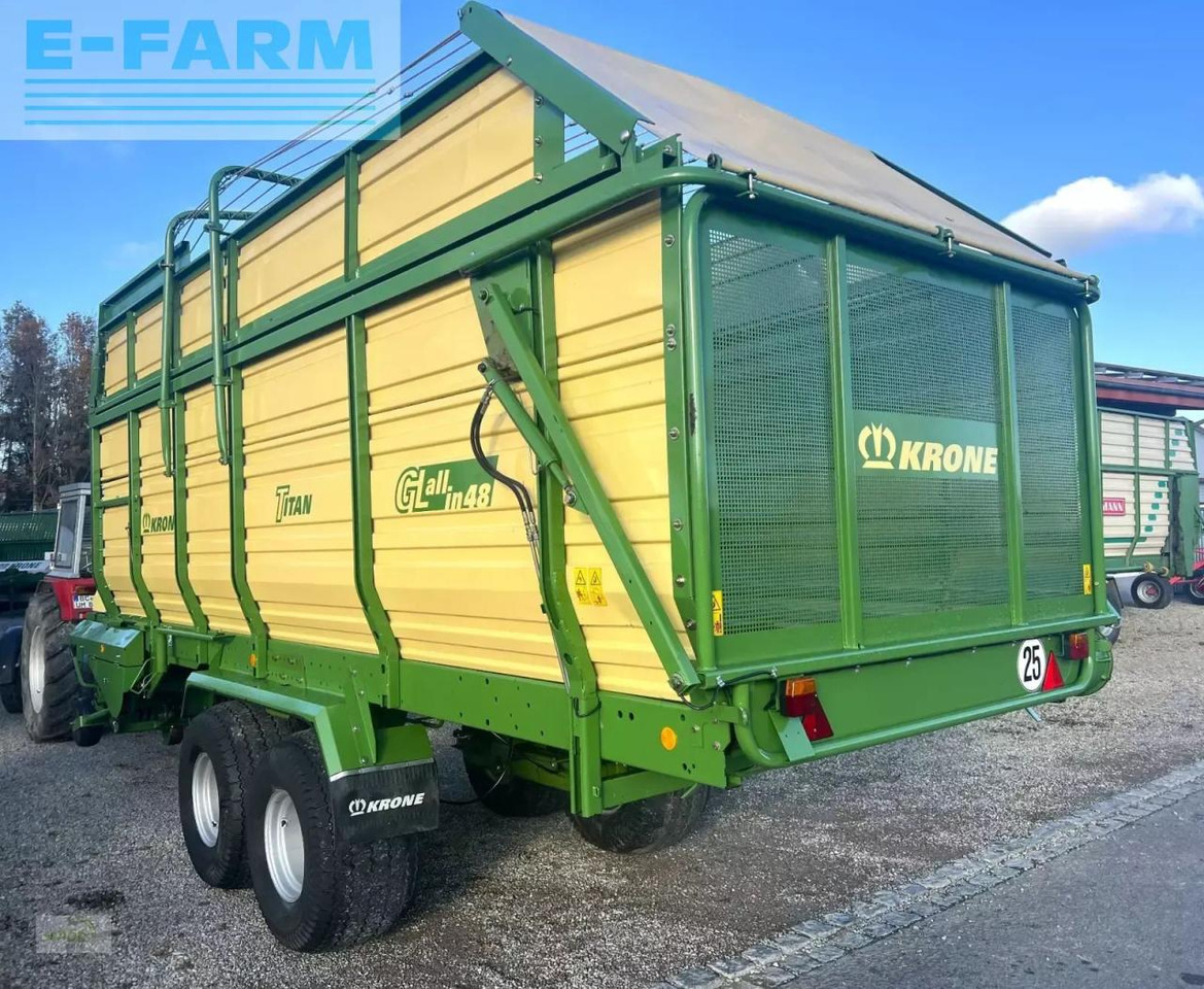 Krone titan 6/48 gl all in im guten zustand - mit zusätzlichen tasträdern hinter der pick-up - Remolque autocargador: foto 4 Krone titan 6/48 gl all in im guten zustand - mit zusätzlichen tasträdern hinter der pick-up - Remolque autocargador: foto 4