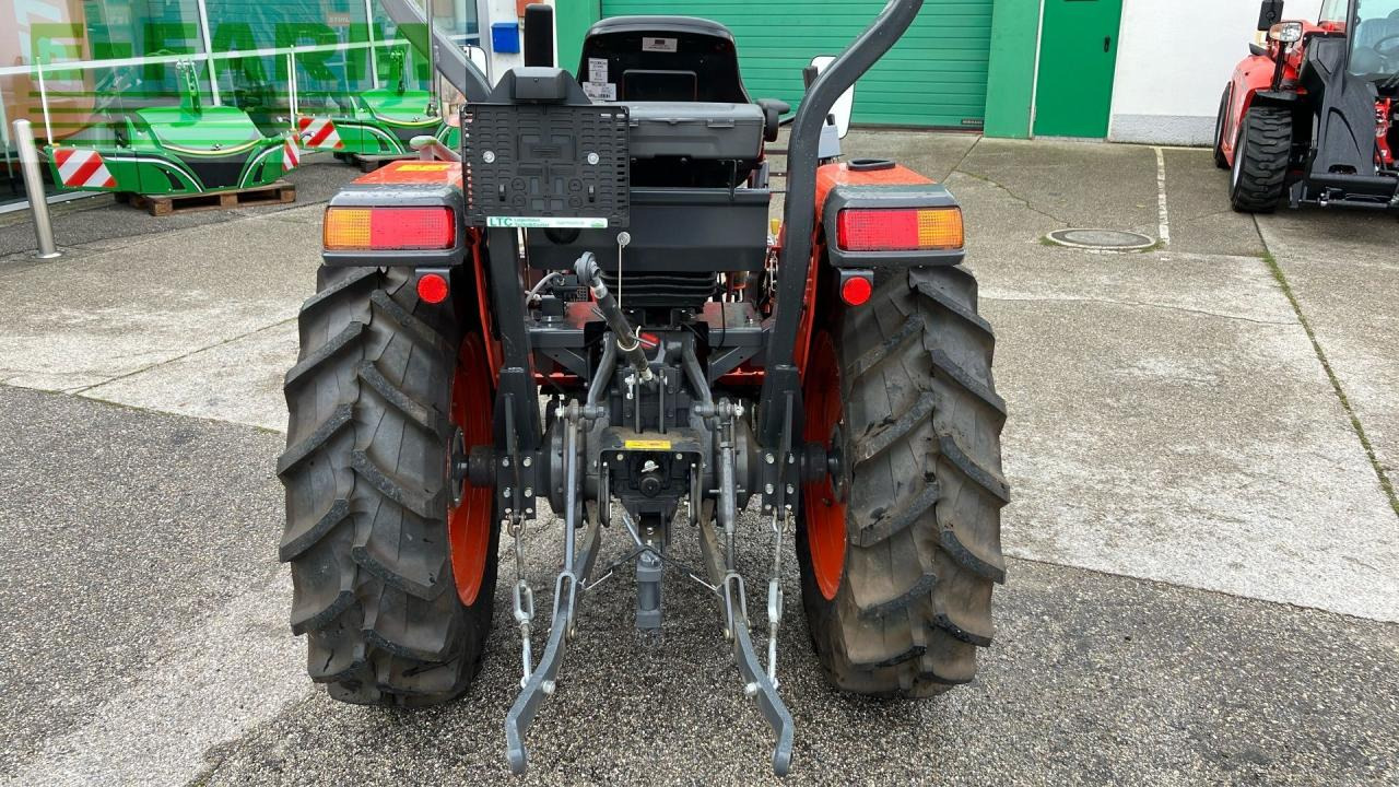 Kubota L1-382 - Tractor: foto 5 Kubota L1-382 - Tractor: foto 5