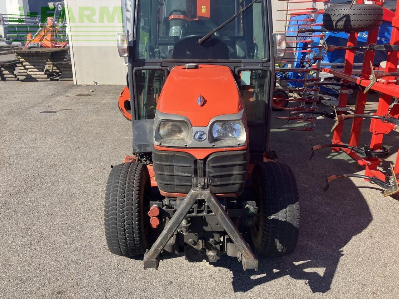 Kubota b 2530 - Tractor: foto 5 Kubota b 2530 - Tractor: foto 5