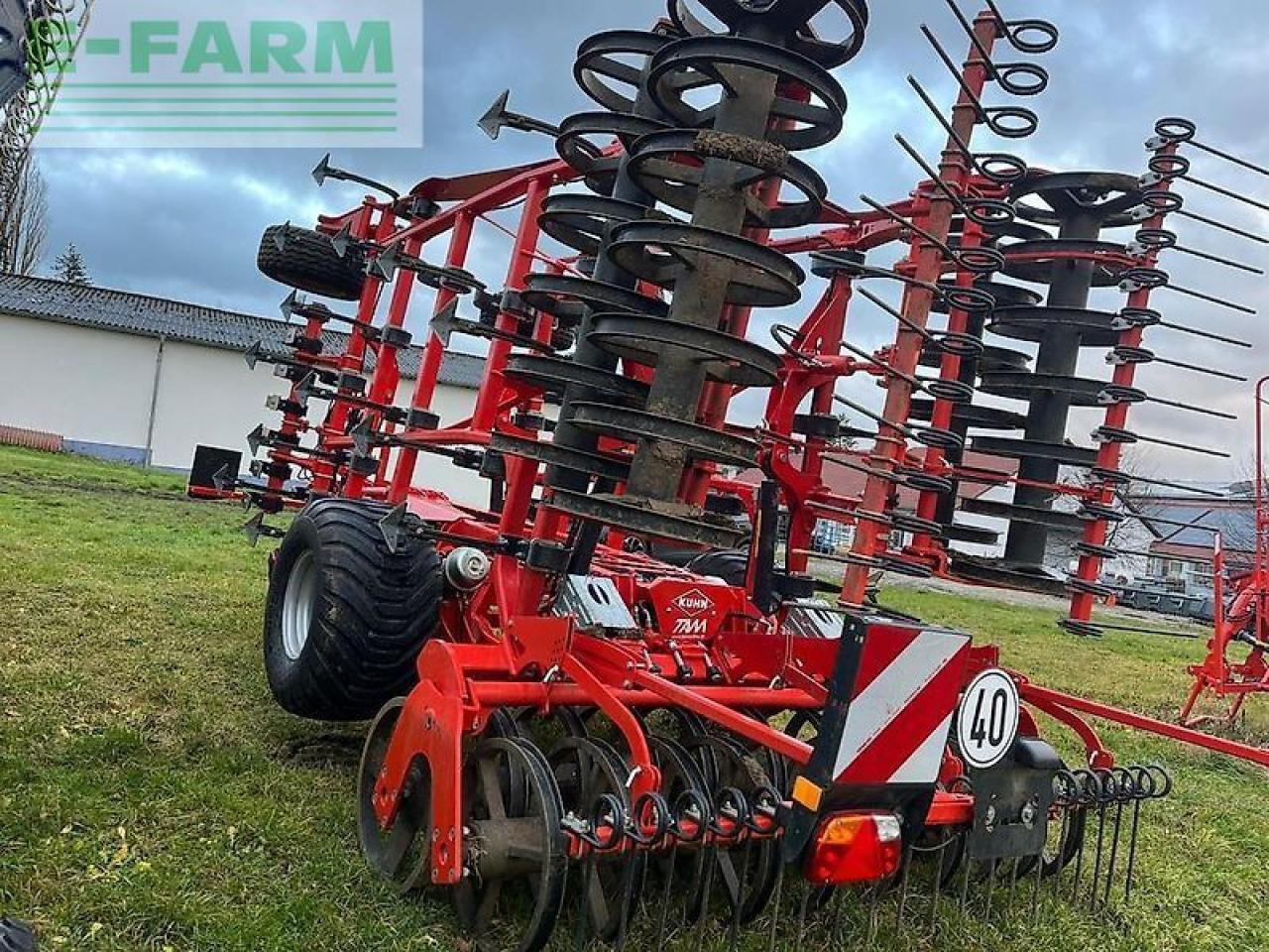 Kuhn prolander 6000 grubber saatbettbereitung federzinken - Cultivador: foto 4 Kuhn prolander 6000 grubber saatbettbereitung federzinken - Cultivador: foto 4