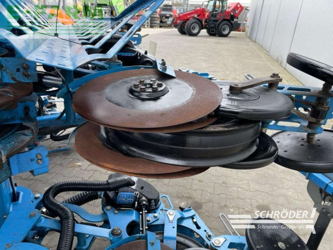 Lemken solitair 23/1900 / azurit 9/8.75 k d - Sembradora de precisión: foto 5 Lemken solitair 23/1900 / azurit 9/8.75 k d - Sembradora de precisión: foto 5