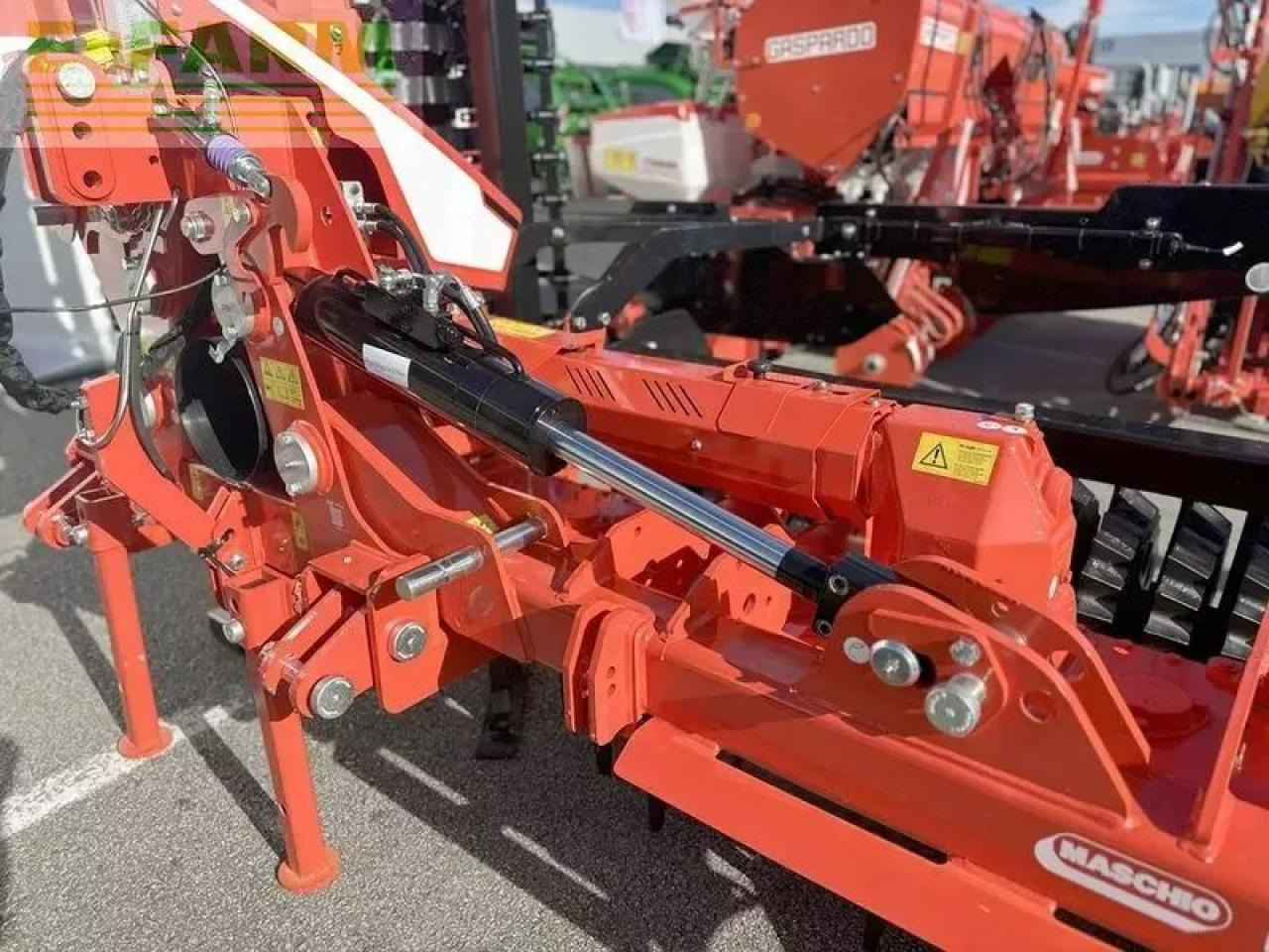 Maschio falco super 5000 kreiselegge klappbar - Equipo para trabajo del suelo: foto 4 Maschio falco super 5000 kreiselegge klappbar - Equipo para trabajo del suelo: foto 4