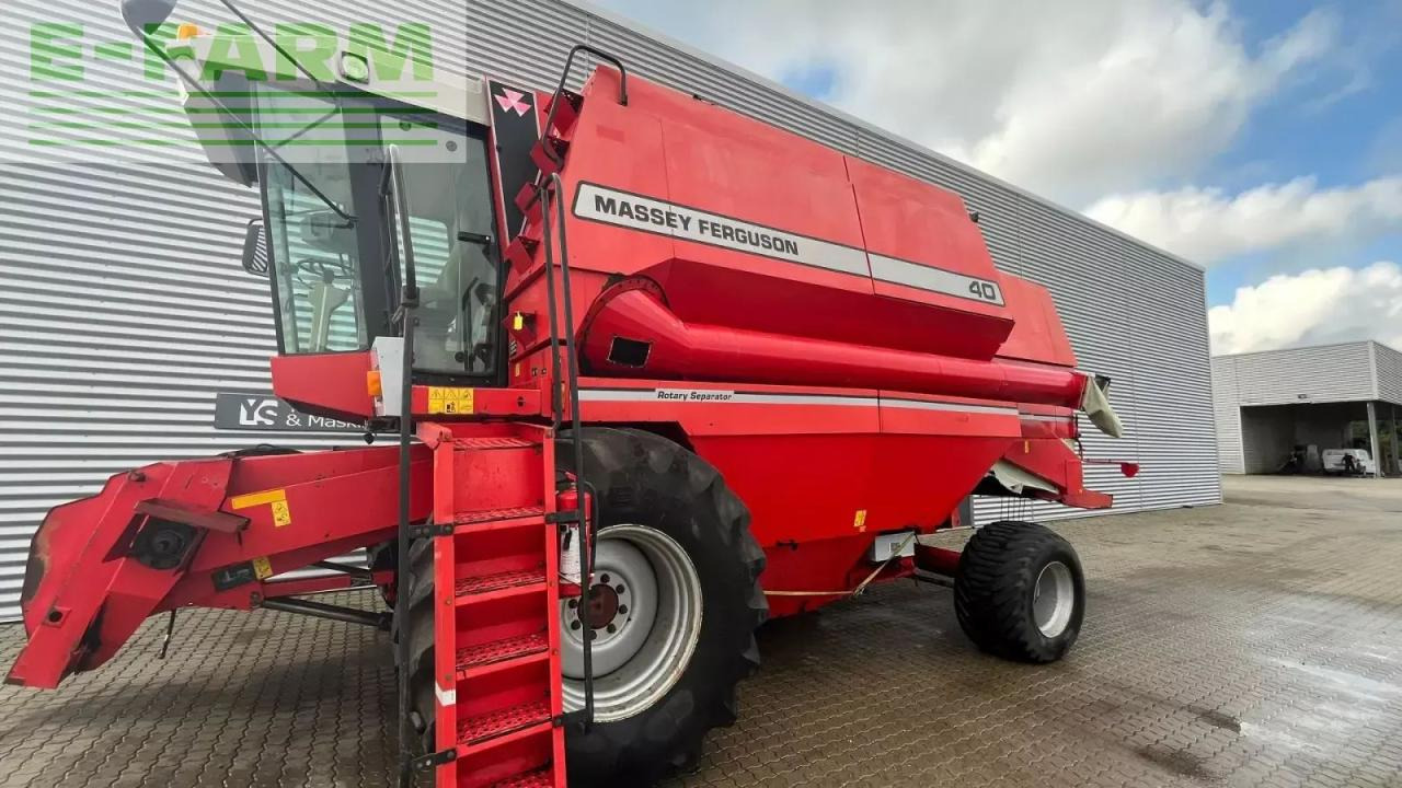 Massey Ferguson 40 - Cosechadora de granos: foto 1 Massey Ferguson 40 - Cosechadora de granos: foto 1