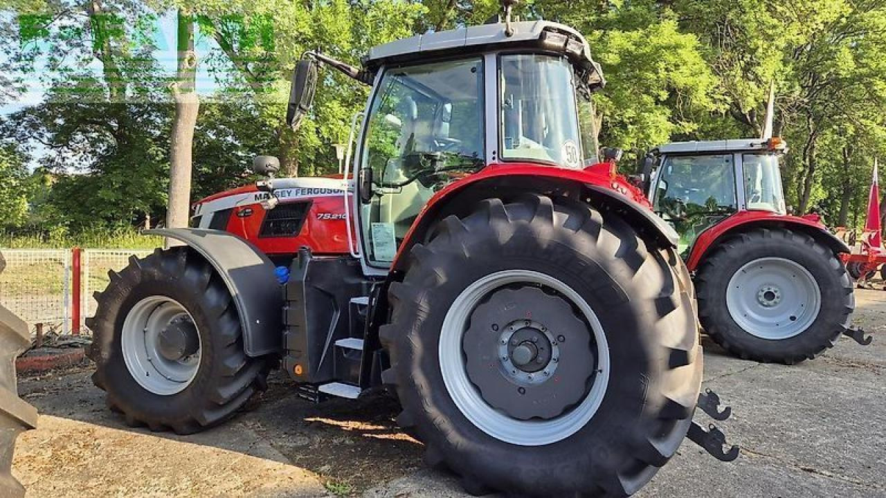 Massey Ferguson 7s.210 dyna-vt exclusive Exclusive - Tractor: foto 4 Massey Ferguson 7s.210 dyna-vt exclusive Exclusive - Tractor: foto 4