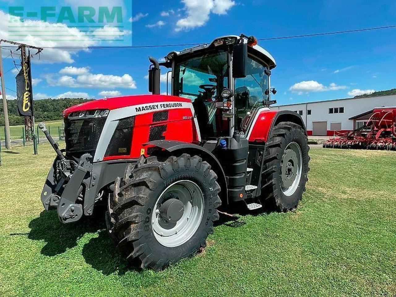 Massey Ferguson 8s.245 dyna-7 exclusive Exclusive - Tractor: foto 1 Massey Ferguson 8s.245 dyna-7 exclusive Exclusive - Tractor: foto 1