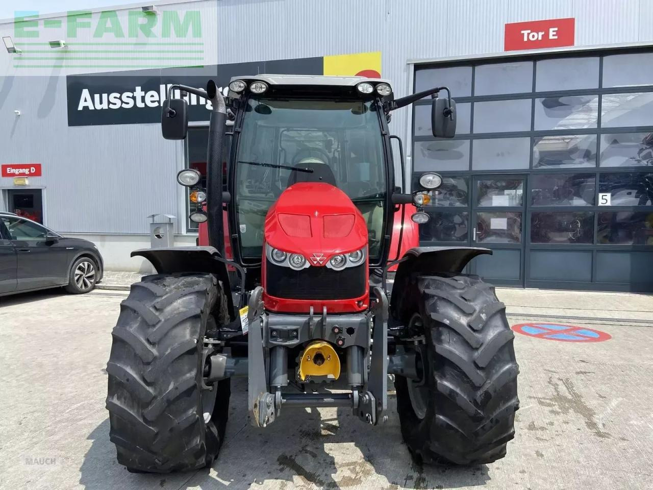 Massey Ferguson mf 5611 dyna-4 essential Essential - Tractor: foto 2 Massey Ferguson mf 5611 dyna-4 essential Essential - Tractor: foto 2
