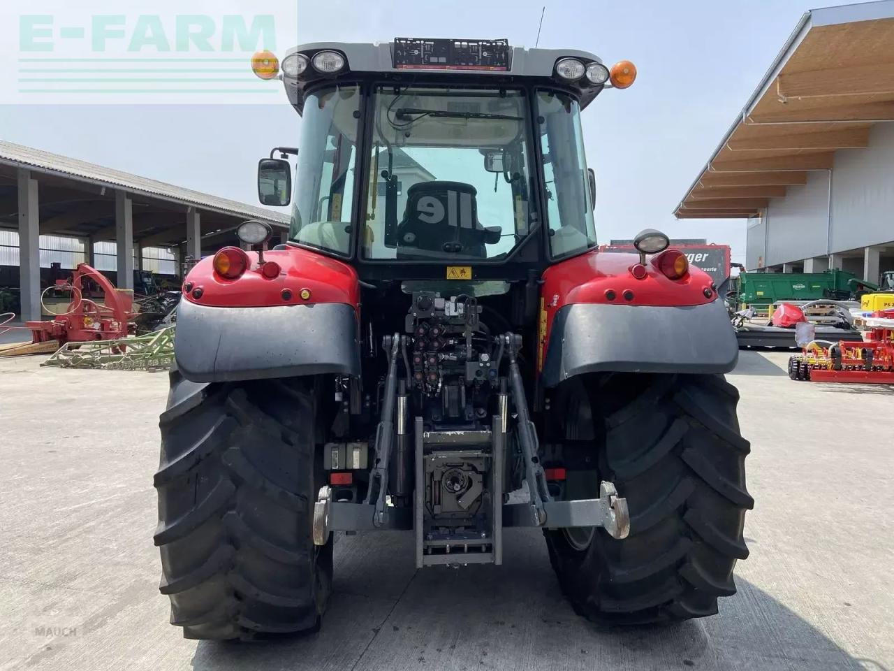 Massey Ferguson mf 5611 dyna-4 essential Essential - Tractor: foto 5 Massey Ferguson mf 5611 dyna-4 essential Essential - Tractor: foto 5