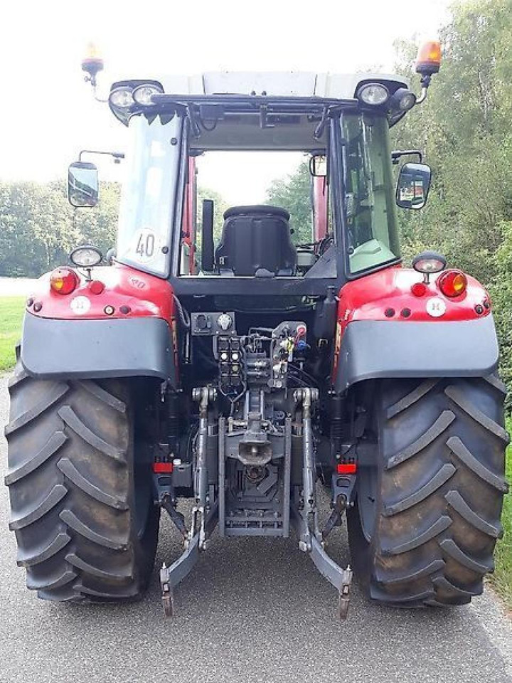 Massey Ferguson mf 5713 sl - Tractor: foto 4 Massey Ferguson mf 5713 sl - Tractor: foto 4