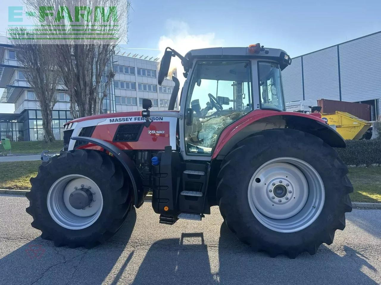 Massey Ferguson mf 7s.180 - Tractor: foto 3 Massey Ferguson mf 7s.180 - Tractor: foto 3