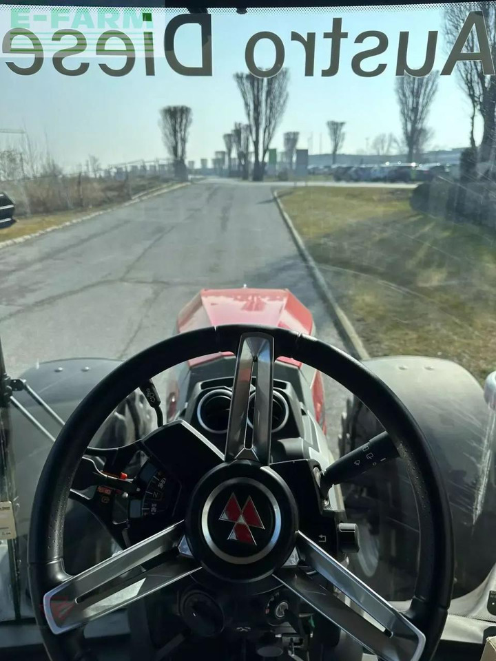 Massey Ferguson mf 8s.265 - Tractor: foto 5 Massey Ferguson mf 8s.265 - Tractor: foto 5