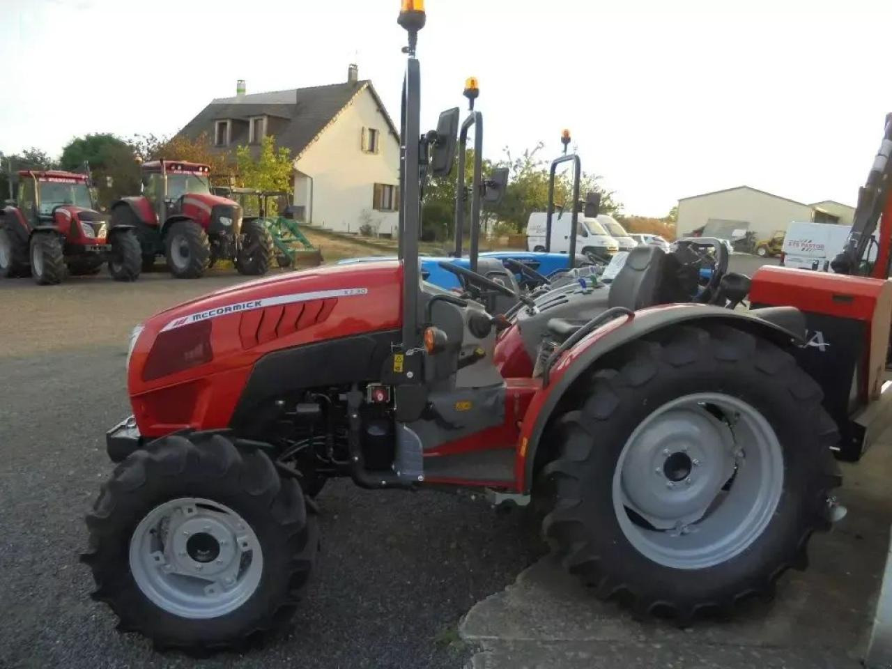 McCormick x2-55 - Tractor: foto 2 McCormick x2-55 - Tractor: foto 2