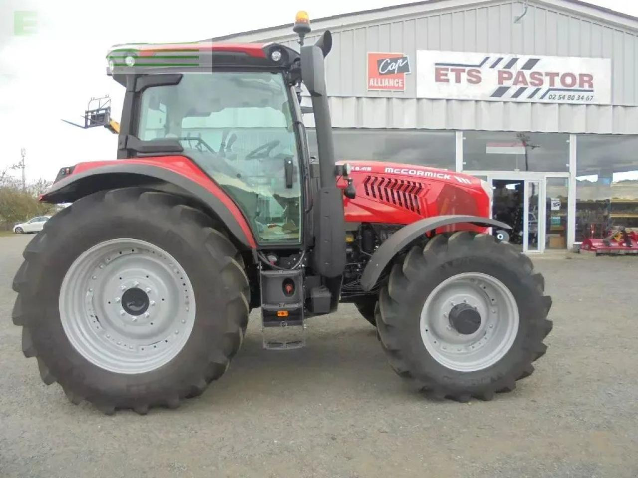 McCormick x6-415m - Tractor: foto 1 McCormick x6-415m - Tractor: foto 1