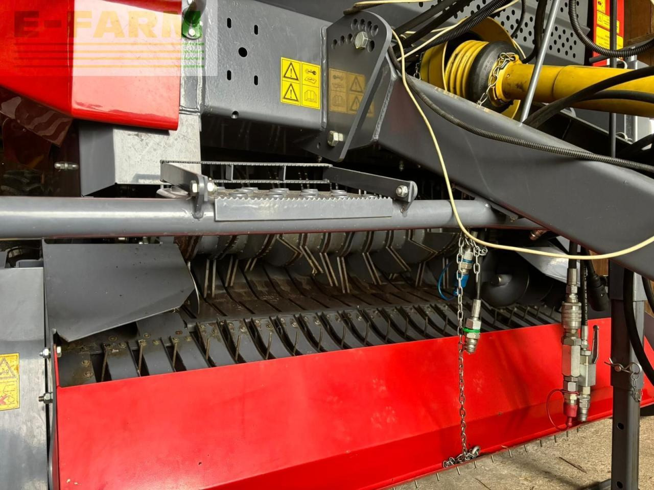 Metal-Fach Z562RN - Empacadora de pacas cuadradas: foto 5 Metal-Fach Z562RN - Empacadora de pacas cuadradas: foto 5