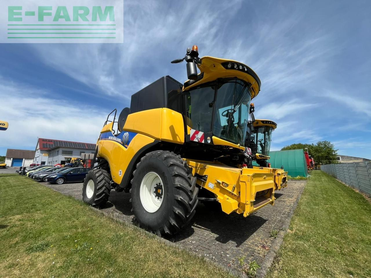 New Holland CX 6.90 - Cosechadora de granos: foto 1 New Holland CX 6.90 - Cosechadora de granos: foto 1