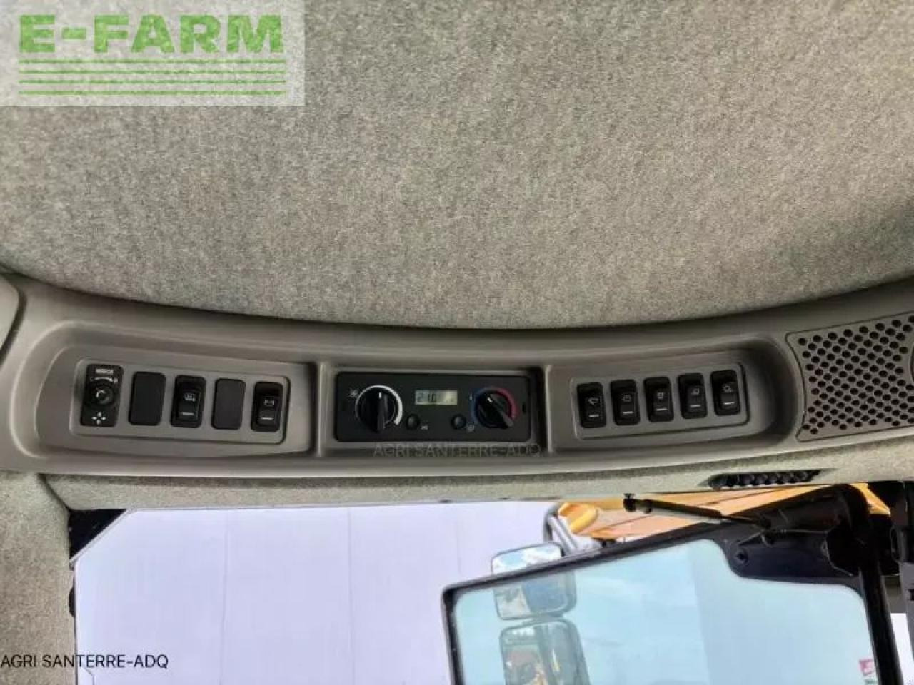 New Holland cr 8070 - Cosechadora de granos: foto 5 New Holland cr 8070 - Cosechadora de granos: foto 5