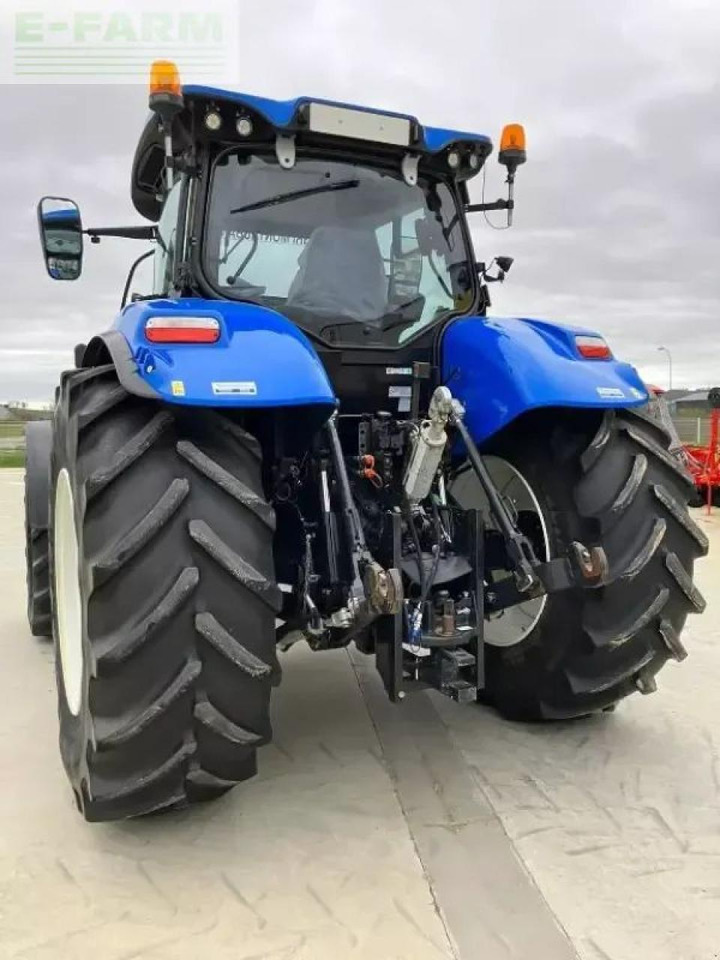 New Holland t 7.260 autocommand gps - Tractor: foto 2 New Holland t 7.260 autocommand gps - Tractor: foto 2