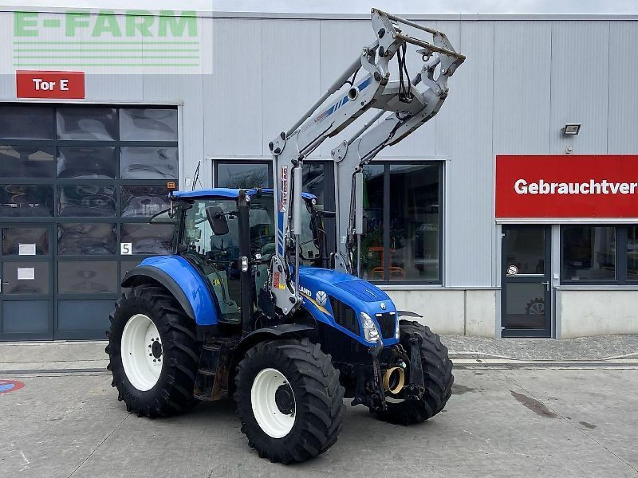 New Holland t5.105 electro command - Tractor: foto 2 New Holland t5.105 electro command - Tractor: foto 2