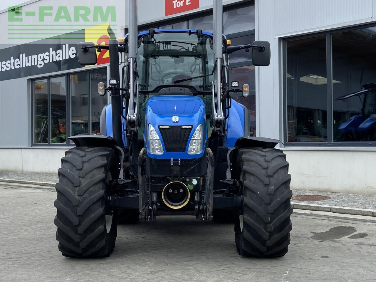 New Holland t5.105 electro command - Tractor: foto 3 New Holland t5.105 electro command - Tractor: foto 3