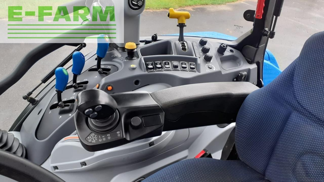 New Holland t5 110 ec EC - Tractor: foto 5 New Holland t5 110 ec EC - Tractor: foto 5