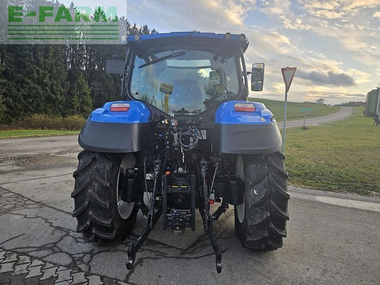 New Holland t5.120 auto command (stage v) - Tractor: foto 3 New Holland t5.120 auto command (stage v) - Tractor: foto 3