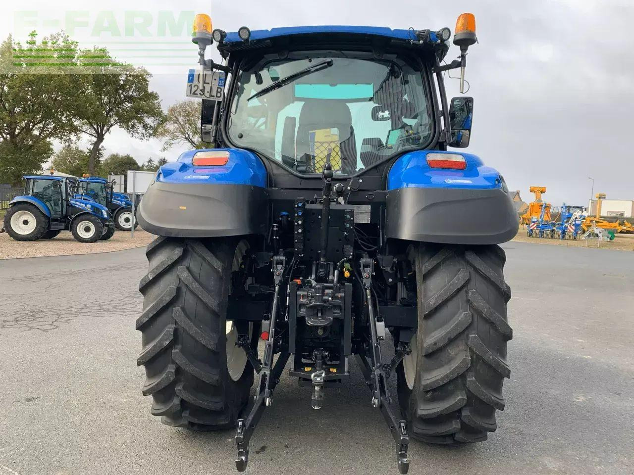 New Holland t5.120 dynamic command - Tractor: foto 5 New Holland t5.120 dynamic command - Tractor: foto 5