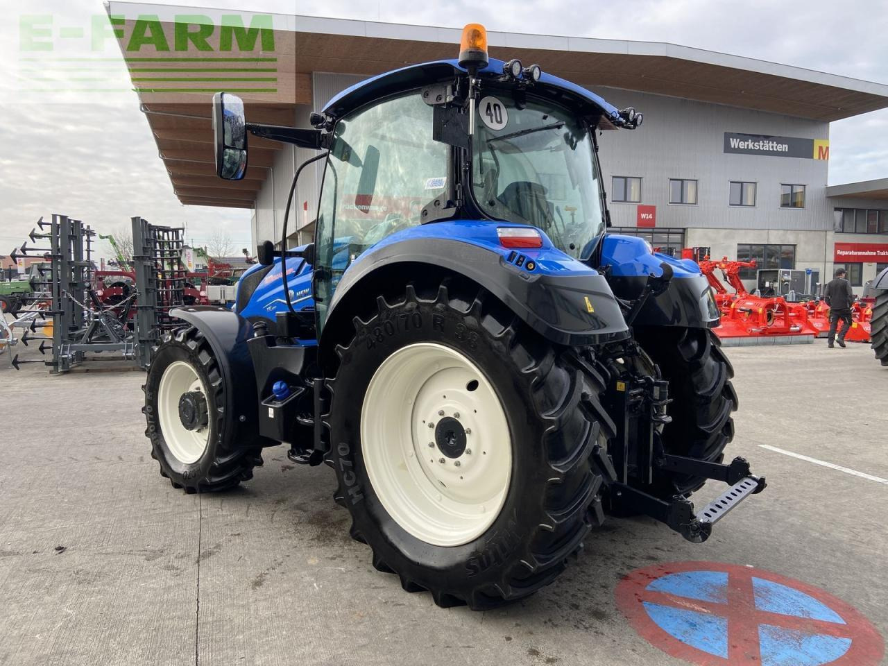 Tractor New Holland t5.120 dynamic command (stage v): foto 8 Tractor New Holland t5.120 dynamic command (stage v): foto 8