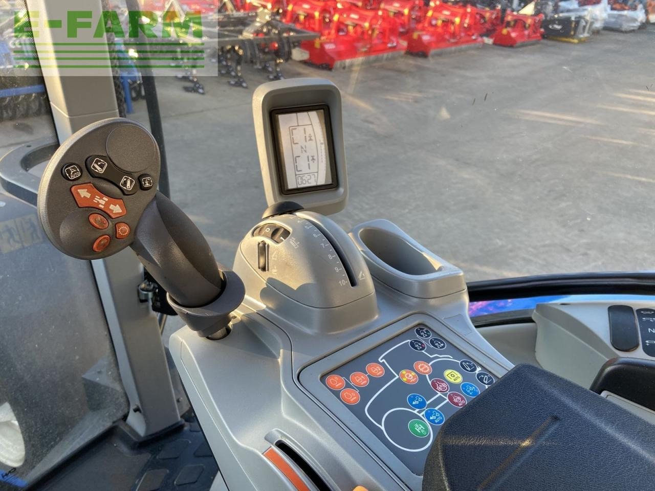 Tractor New Holland t5.120 dynamic command (stage v): foto 14 Tractor New Holland t5.120 dynamic command (stage v): foto 14