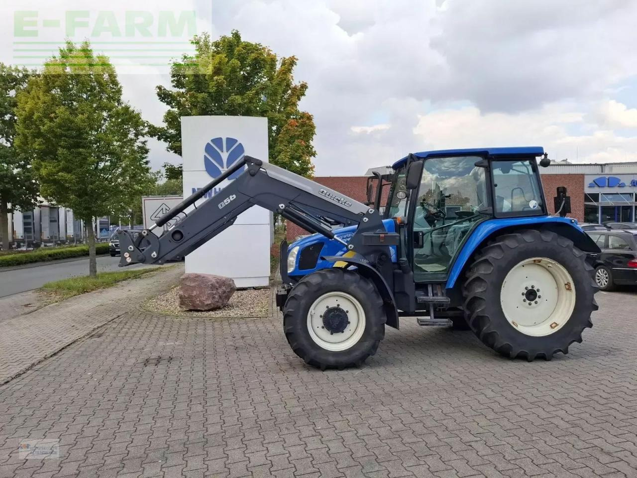 New Holland t5050 - Tractor: foto 1 New Holland t5050 - Tractor: foto 1