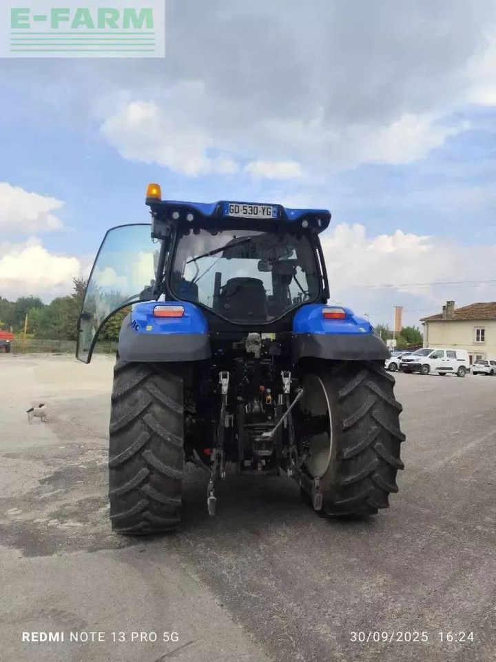 Tractor New Holland t6.145 ec: foto 6 Tractor New Holland t6.145 ec: foto 6
