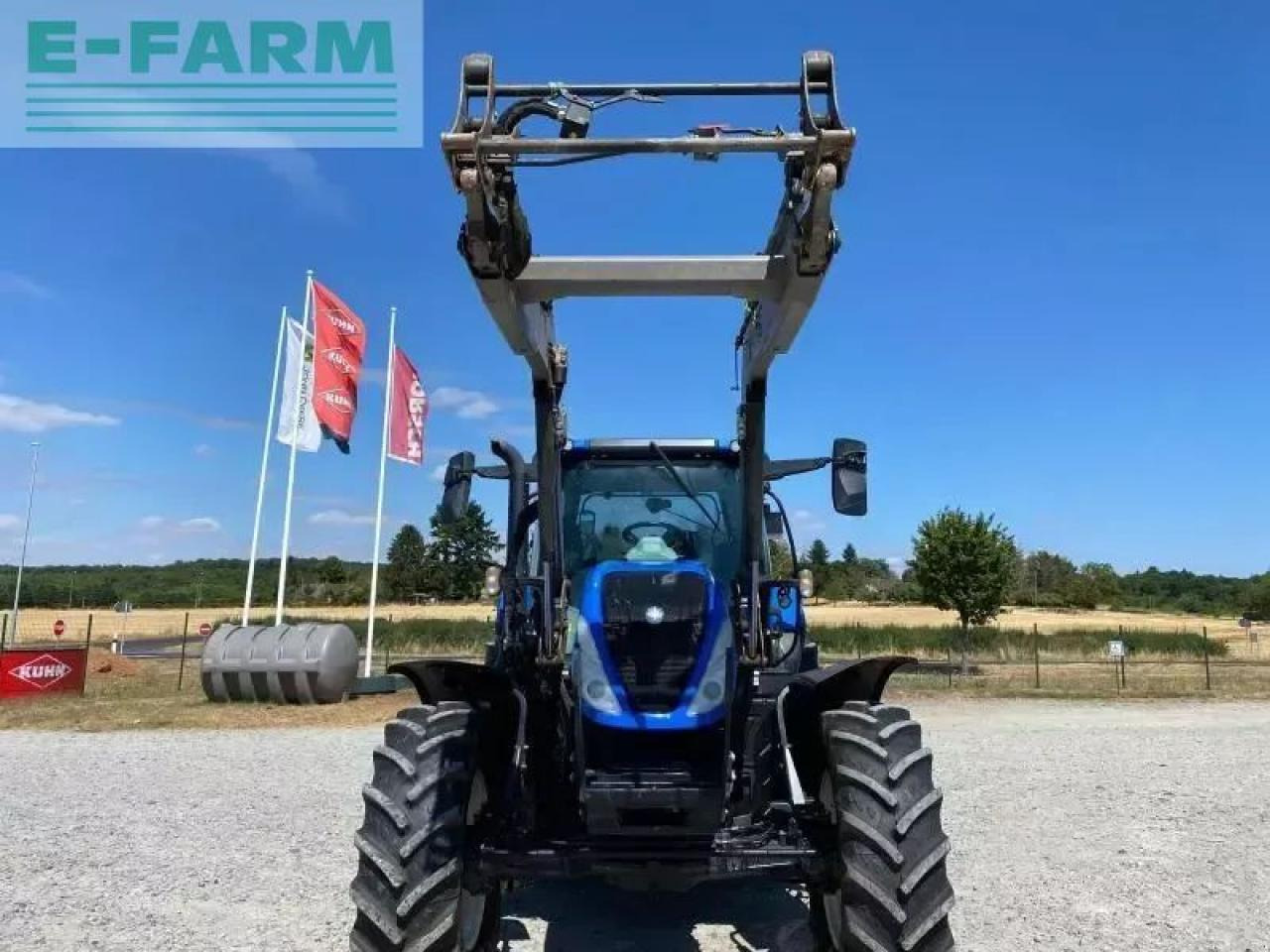 New Holland t6.155 - Tractor: foto 5 New Holland t6.155 - Tractor: foto 5