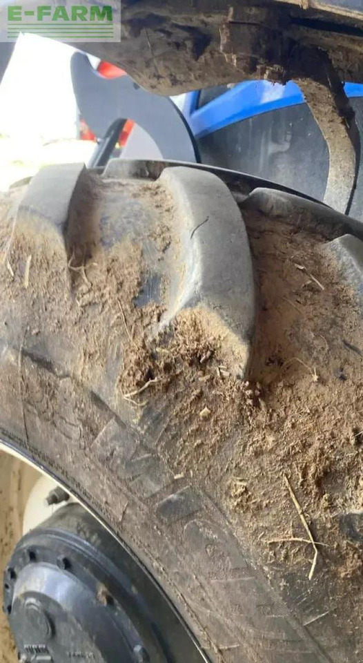 New Holland t6.175 - Tractor: foto 5 New Holland t6.175 - Tractor: foto 5