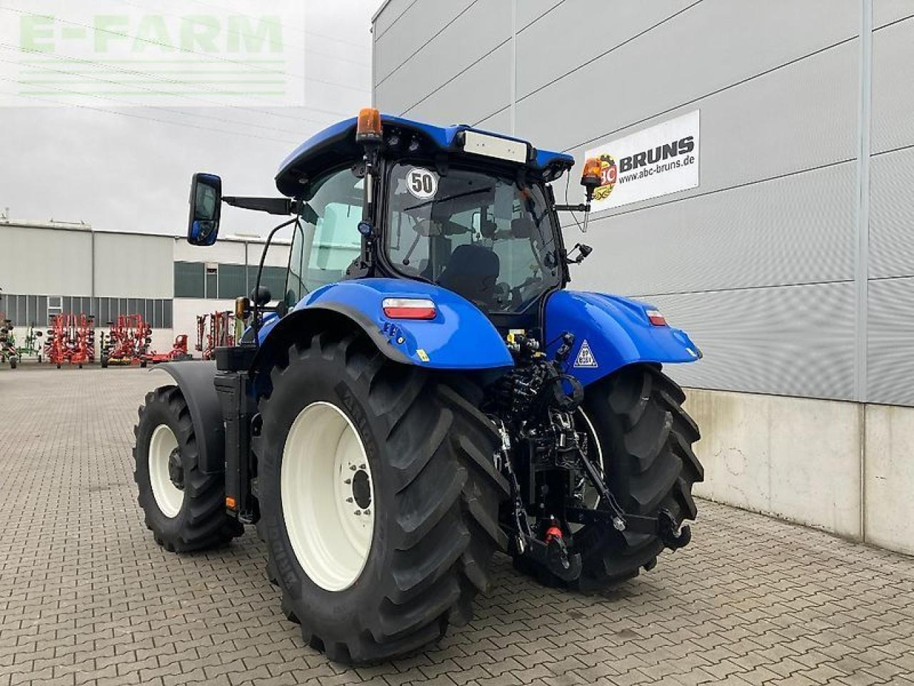 New Holland t6.180 dc methane power Methane Power - Tractor: foto 4 New Holland t6.180 dc methane power Methane Power - Tractor: foto 4