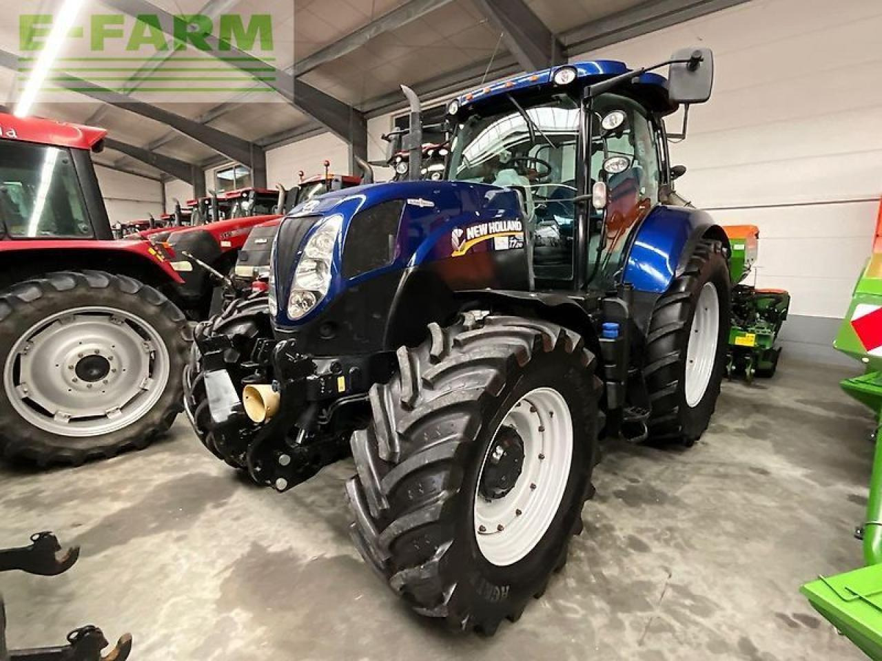 New Holland t7.210 - Tractor: foto 2 New Holland t7.210 - Tractor: foto 2