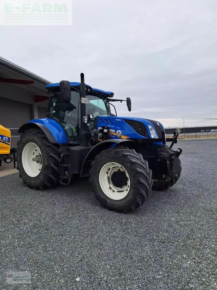 New Holland t7.230 ac - Tractor: foto 2 New Holland t7.230 ac - Tractor: foto 2