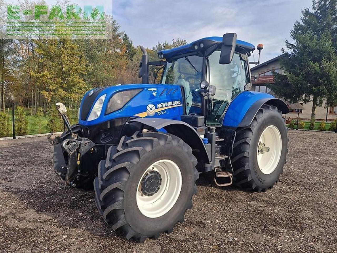 New Holland t7.270 autocommand - Tractor: foto 1 New Holland t7.270 autocommand - Tractor: foto 1