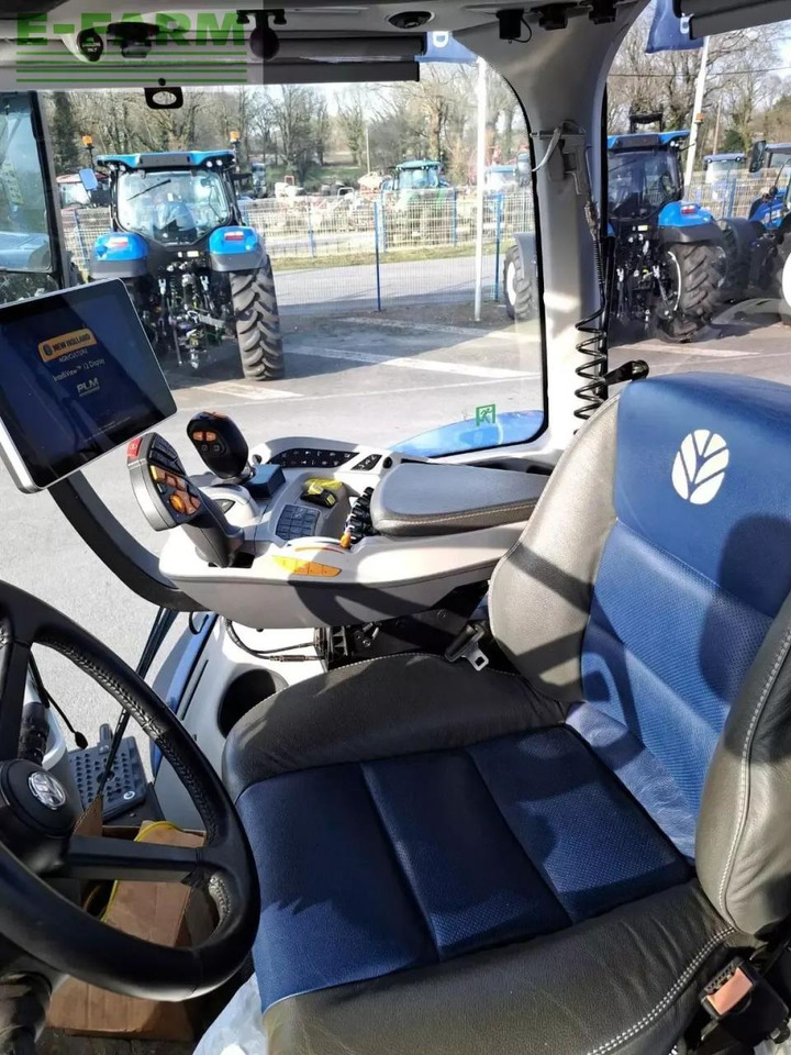 New Holland t8.380 genesis Genesis - Tractor: foto 4 New Holland t8.380 genesis Genesis - Tractor: foto 4