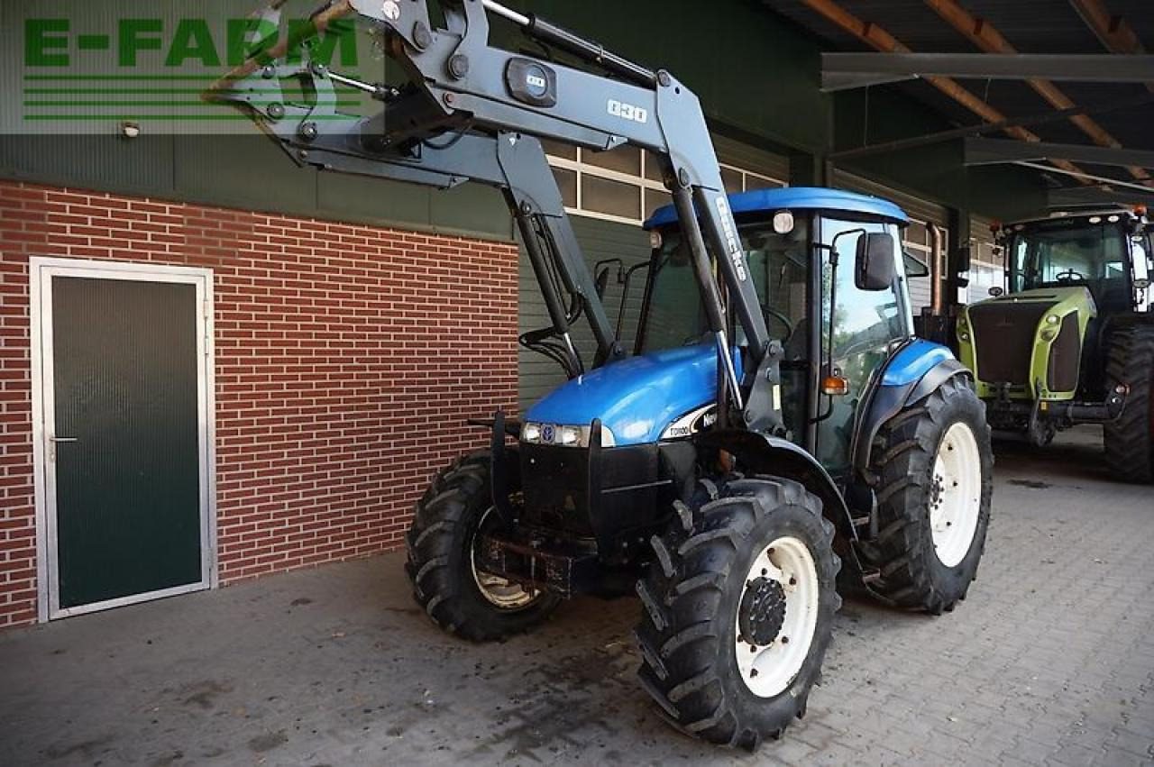 New Holland td80d mit quicke frontlader D - Tractor: foto 3 New Holland td80d mit quicke frontlader D - Tractor: foto 3
