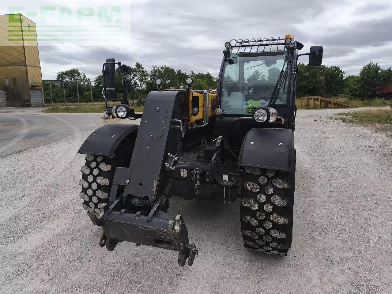 New Holland th 7.42 elite - Manipulador telescópico: foto 4 New Holland th 7.42 elite - Manipulador telescópico: foto 4