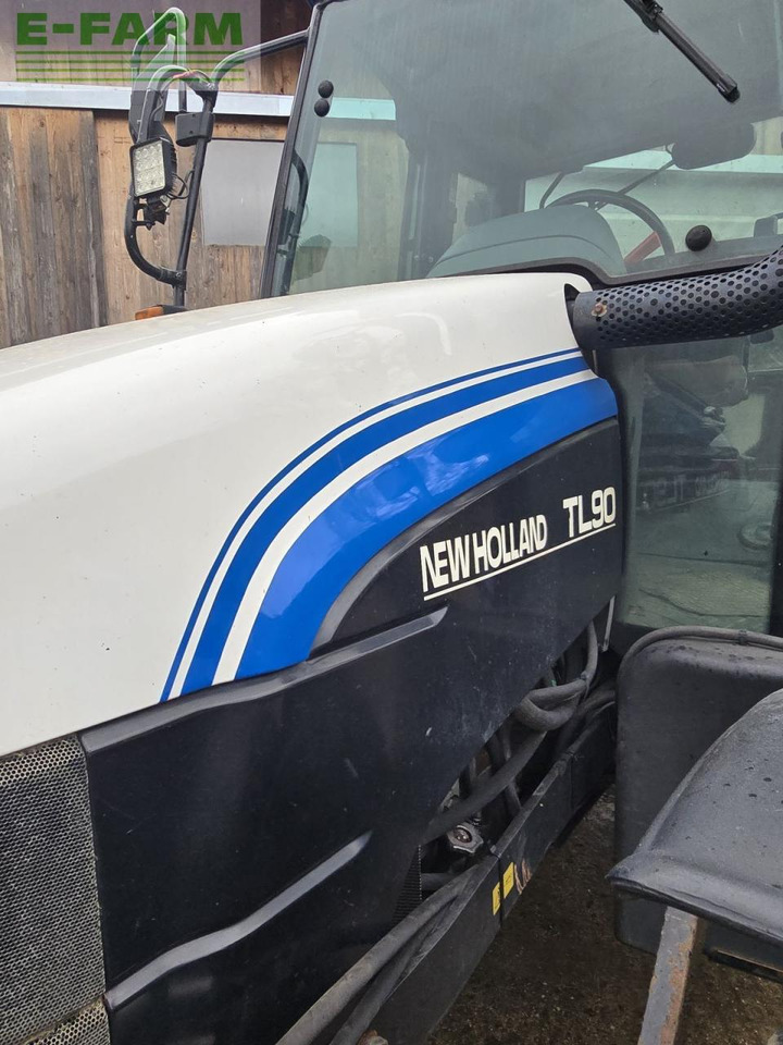 New Holland tl90a (4wd) A - Tractor: foto 5 New Holland tl90a (4wd) A - Tractor: foto 5