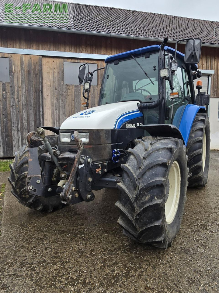 New Holland tl90a (4wd) A - Tractor: foto 2 New Holland tl90a (4wd) A - Tractor: foto 2