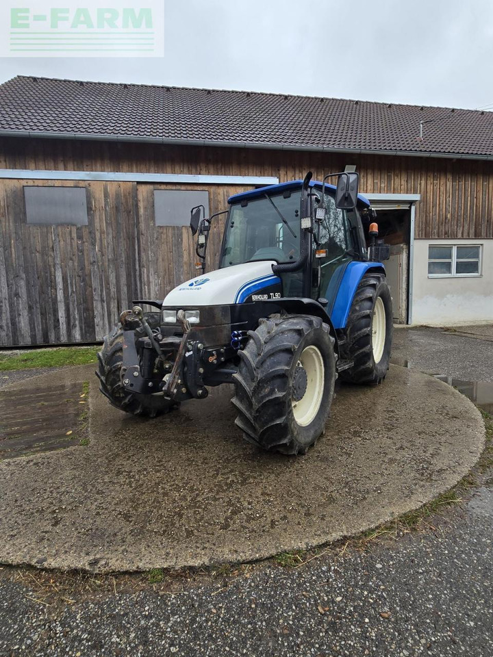 New Holland tl90a (4wd) A - Tractor: foto 3 New Holland tl90a (4wd) A - Tractor: foto 3
