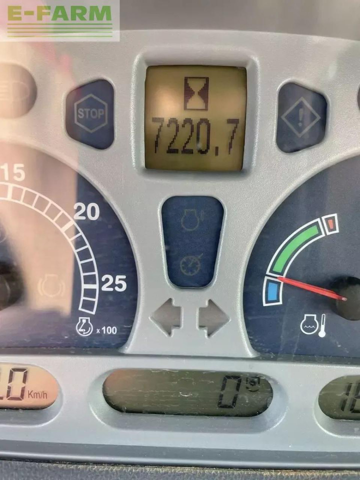 Tractor New Holland ts135a ( t6070): foto 8