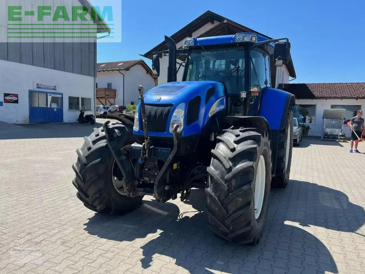 New Holland tvt 135 - Tractor: foto 4 New Holland tvt 135 - Tractor: foto 4