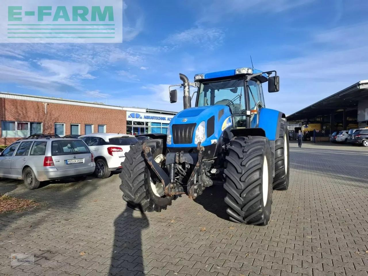 New Holland tvt 145 - Tractor: foto 3 New Holland tvt 145 - Tractor: foto 3