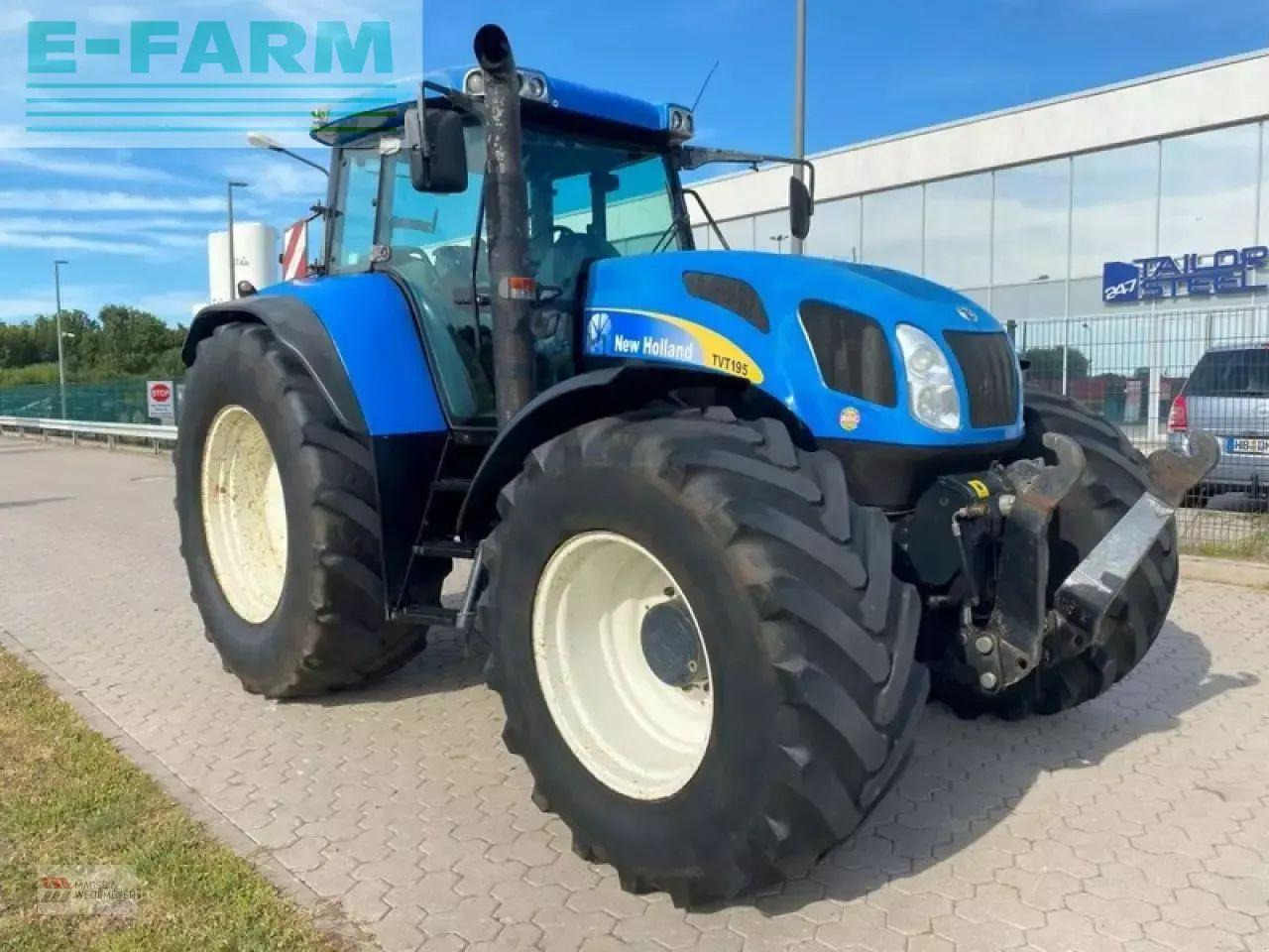 New Holland tvt 195 mit frontzapfwelle - Tractor: foto 3 New Holland tvt 195 mit frontzapfwelle - Tractor: foto 3