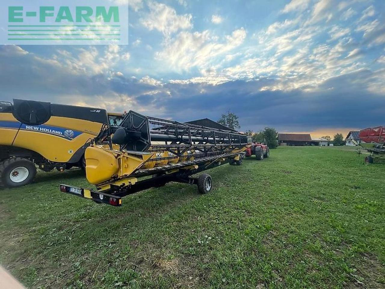 New Holland varifeed hd schneidwerk 9,15m + biso tw | bj. 2012 - Accesorios para cosechadoras de forraje: foto 3 New Holland varifeed hd schneidwerk 9,15m + biso tw | bj. 2012 - Accesorios para cosechadoras de forraje: foto 3
