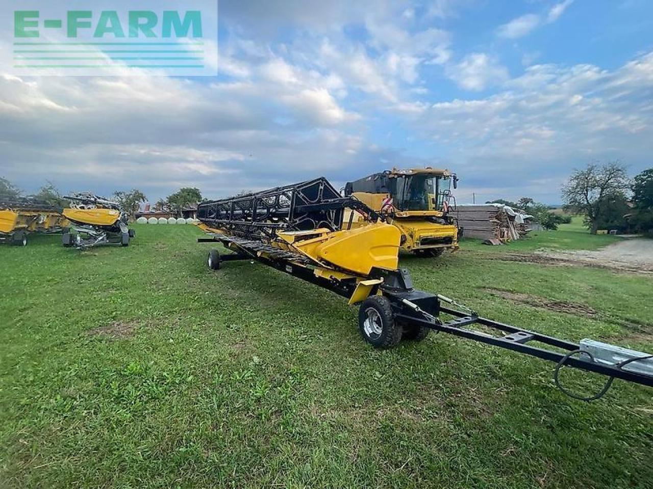 New Holland varifeed hd schneidwerk 9,15m + biso tw | bj. 2012 - Accesorios para cosechadoras de forraje: foto 2 New Holland varifeed hd schneidwerk 9,15m + biso tw | bj. 2012 - Accesorios para cosechadoras de forraje: foto 2