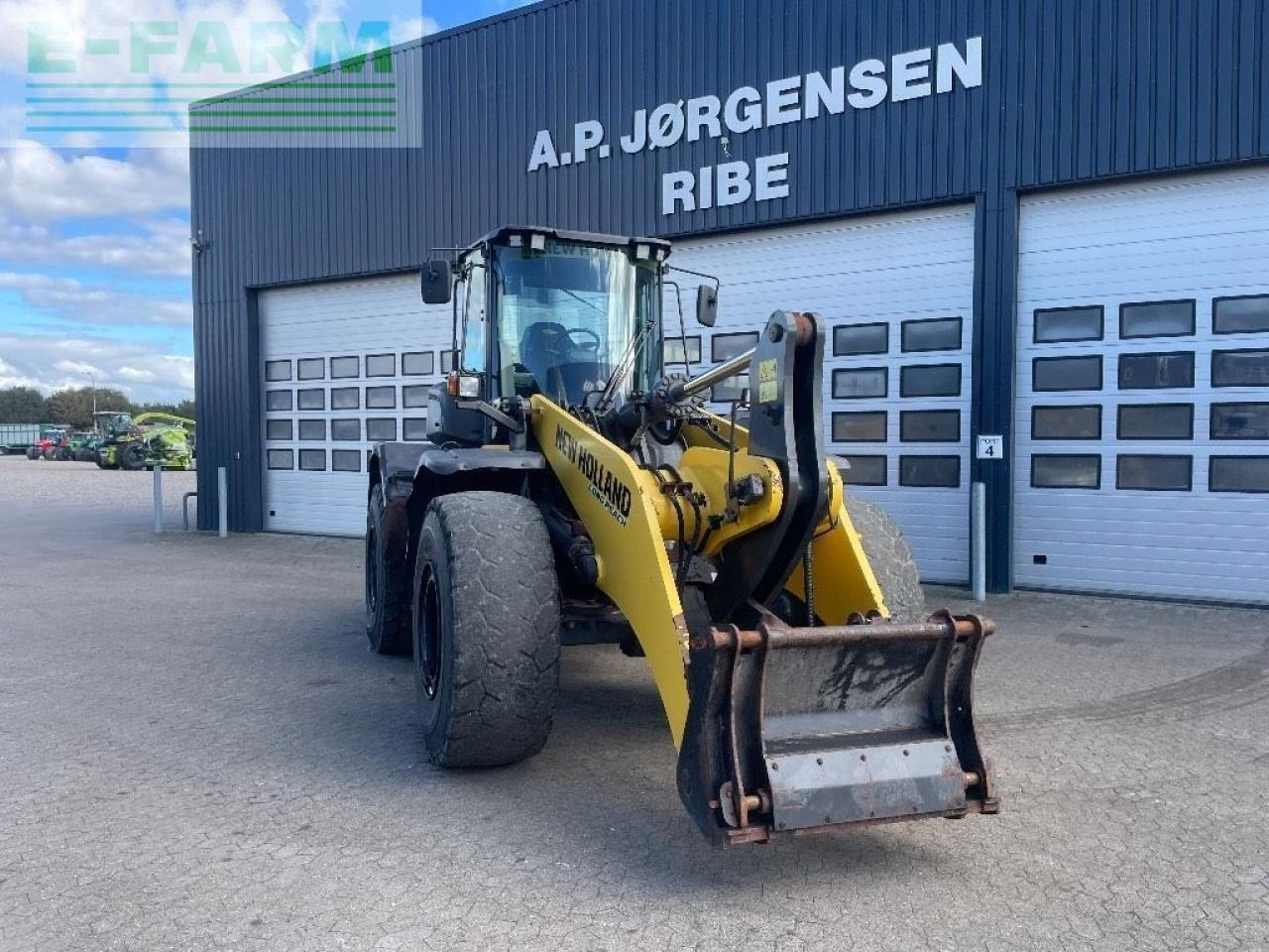 New Holland w 190 - Miniexcavadora: foto 5 New Holland w 190 - Miniexcavadora: foto 5