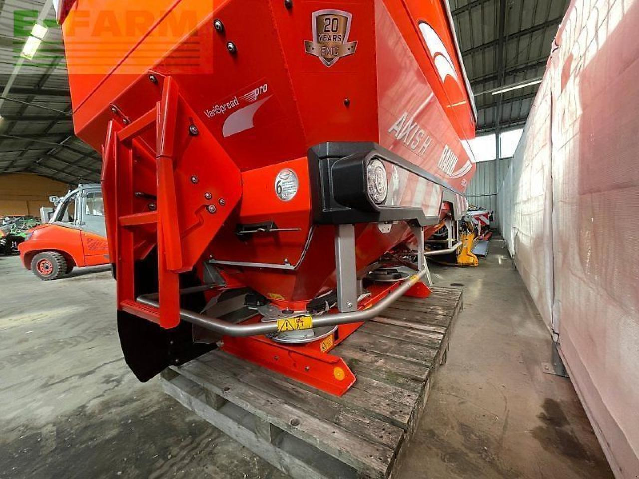 Rauch axis h 50.2 emc+w - Esparcidor de fertilizantes: foto 4 Rauch axis h 50.2 emc+w - Esparcidor de fertilizantes: foto 4